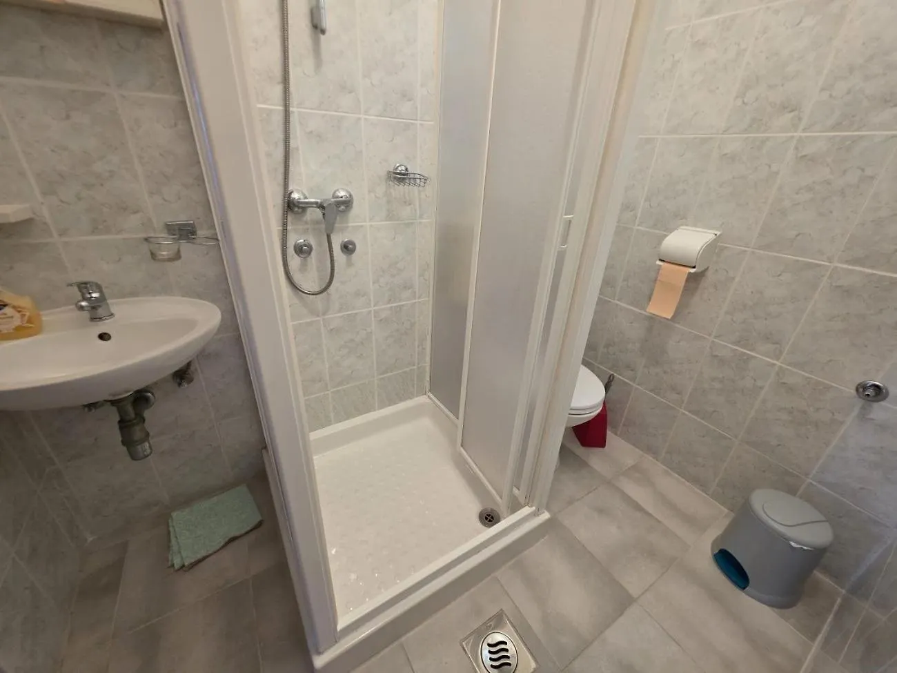 Leo Apt Nv - Apartment For 6-7 Persons With Balcony Novi Vinodolski Kroatien